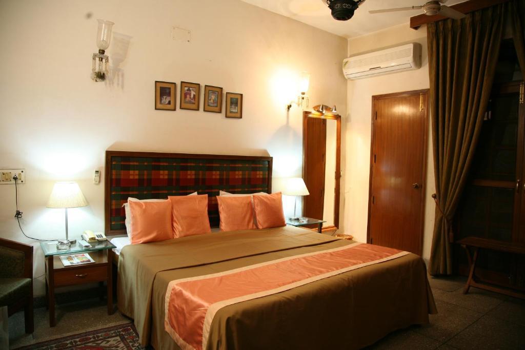 The Royal Residency Hotel New Delhi Room photo