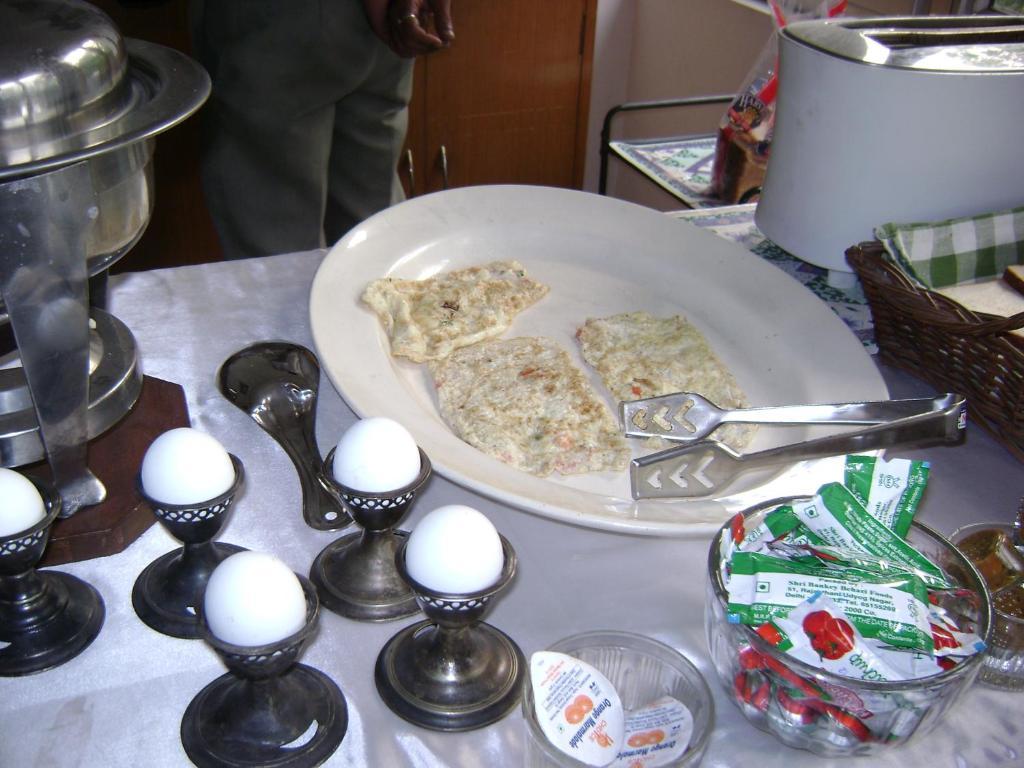 The Royal Residency Hotel New Delhi Room photo