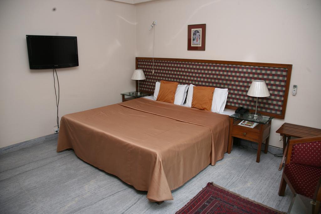 The Royal Residency Hotel New Delhi Exterior photo