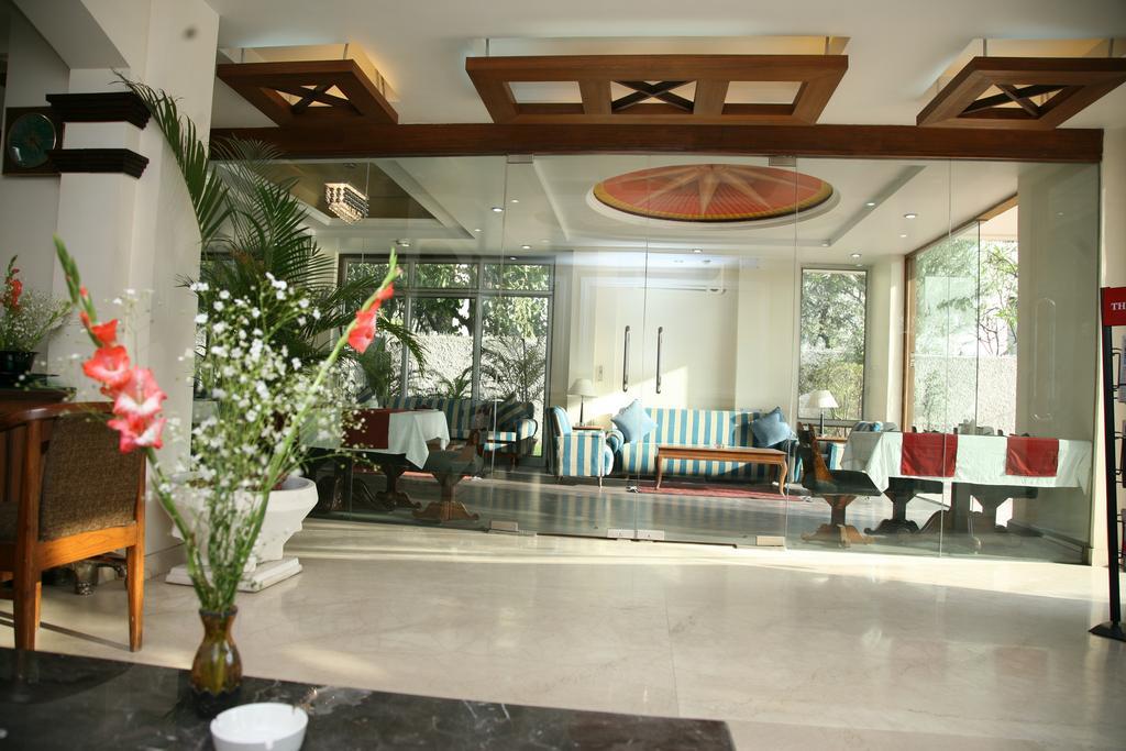 The Royal Residency Hotel New Delhi Exterior photo