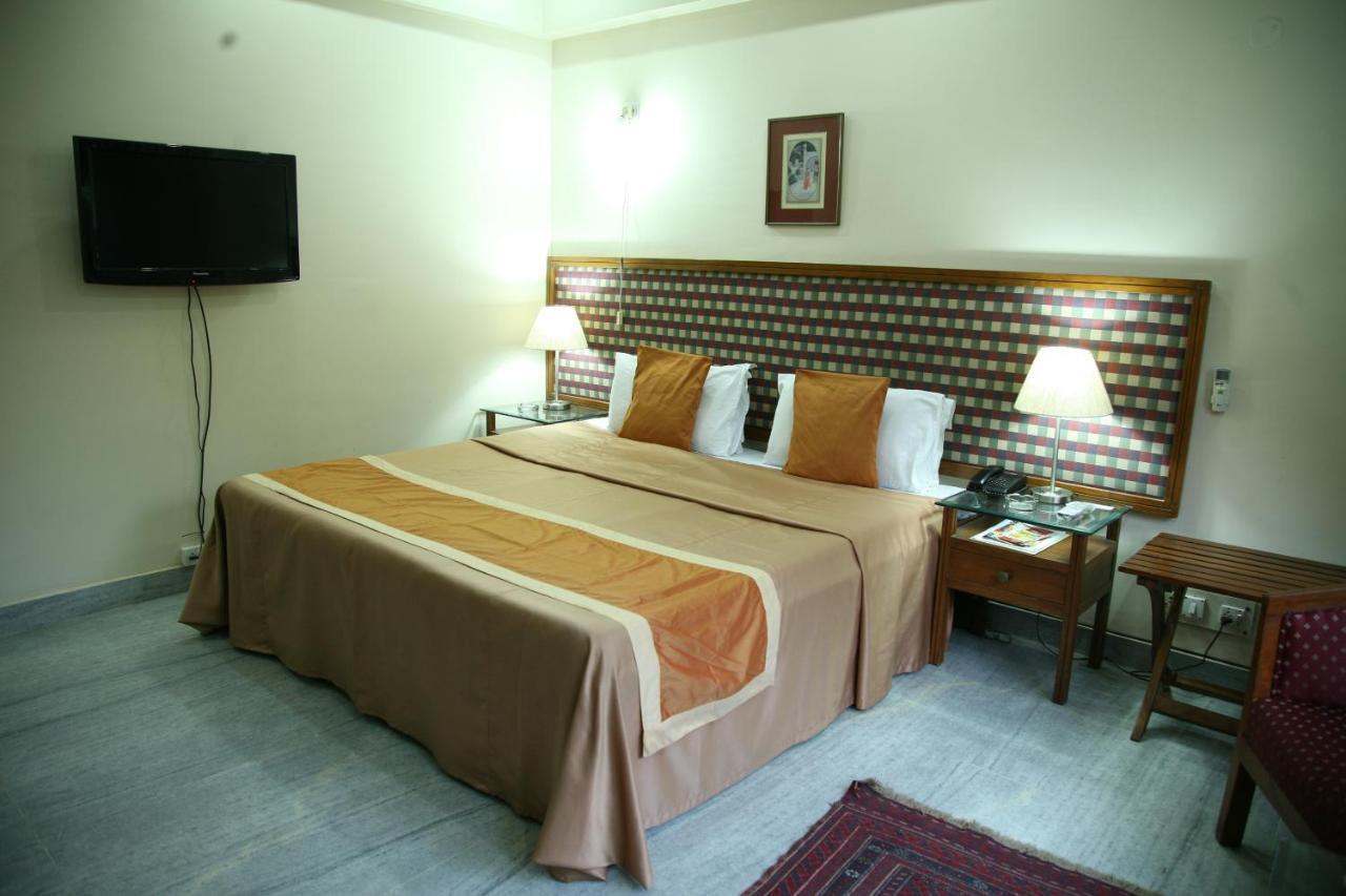The Royal Residency Hotel New Delhi Exterior photo